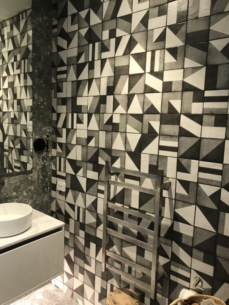 2965